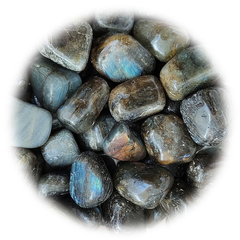 Labradorita rodada grande