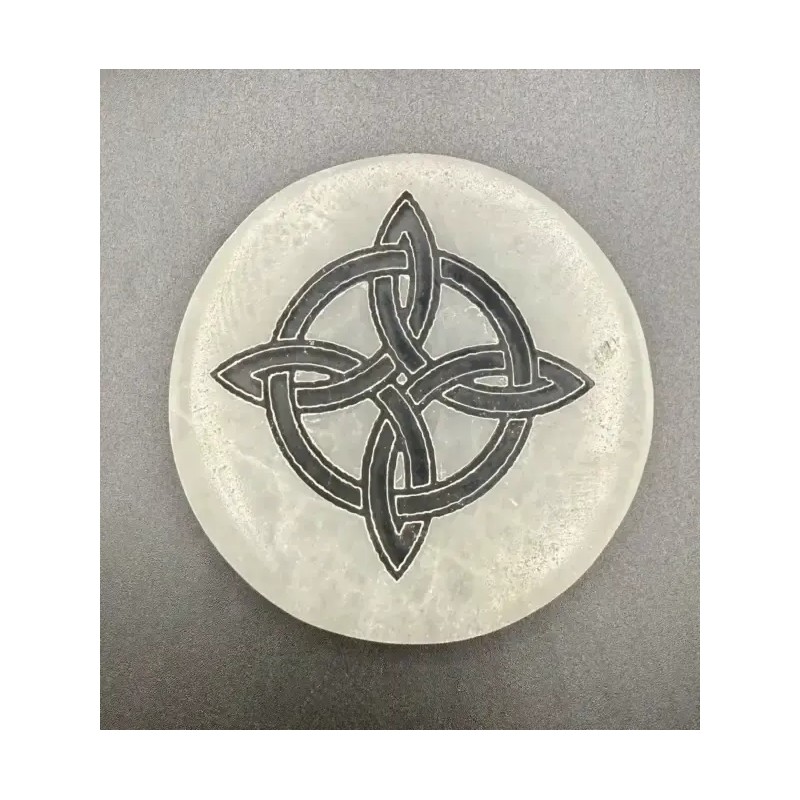 Cuenco de Selenita con grabado Nudo de Bruja diametro