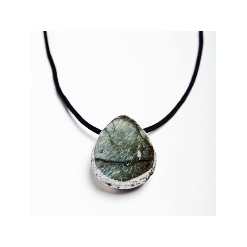 COLGANTE Piedra Labradori